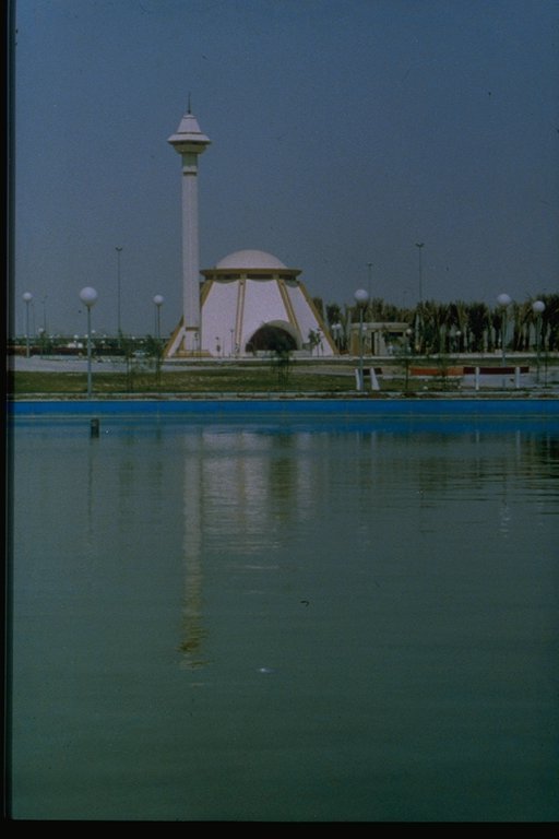 Dammam 的 King Fahd 公園的一座清真寺.JPG